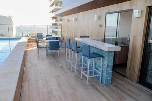 Smart Farol Da Barra - Vista Mar Com Varanda Arejada Apartment Salvador Ngoại thất bức ảnh